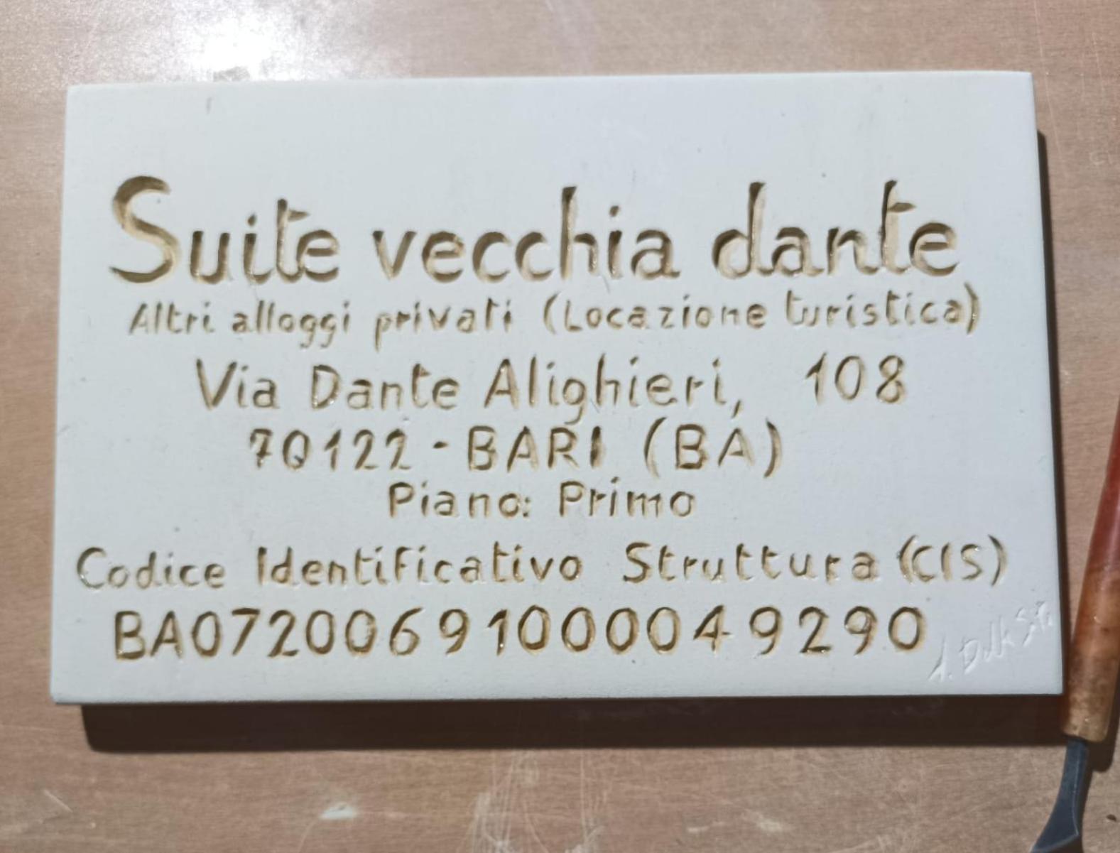 Suite Vecchia Dante Bari Ngoại thất bức ảnh